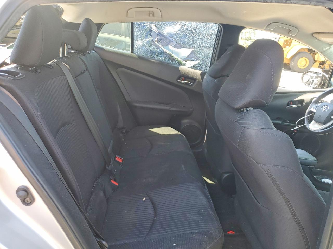 2016 Toyota Prius Three - zdjęcie 10