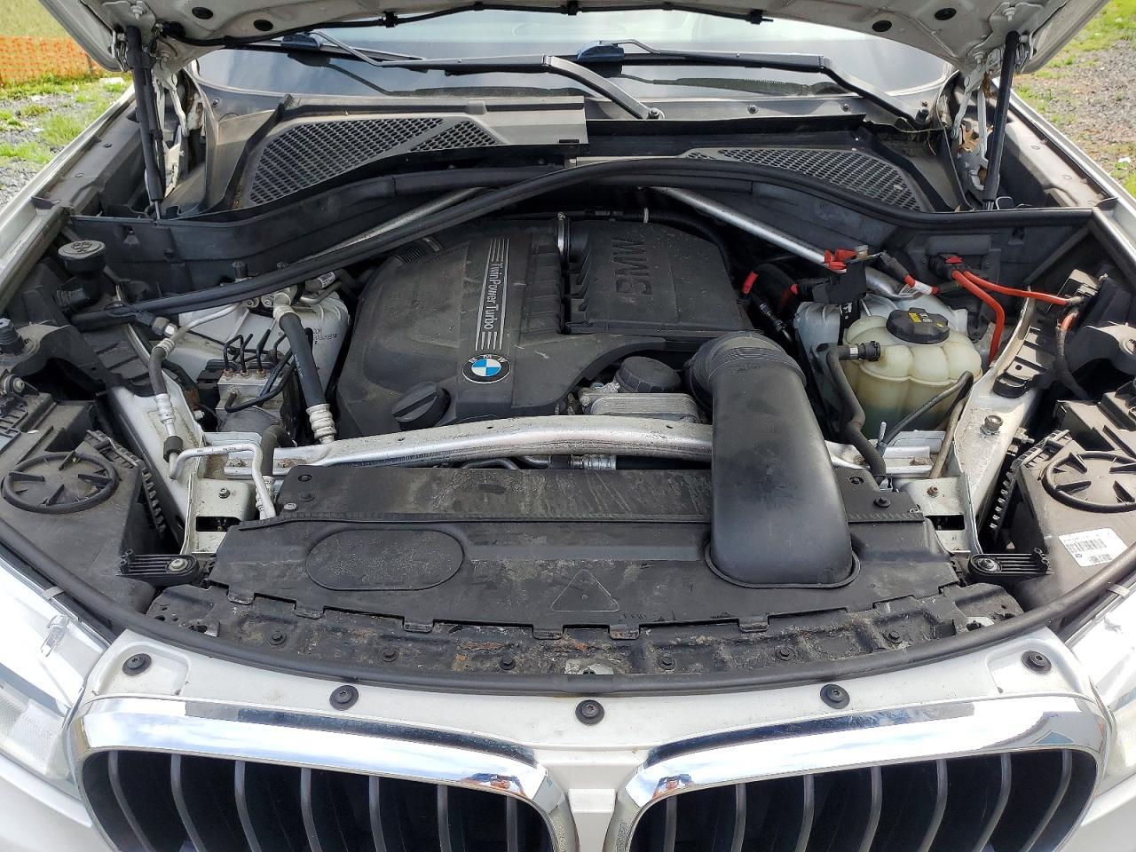 2016 BMW X5 xDrive35I - zdjęcie 12