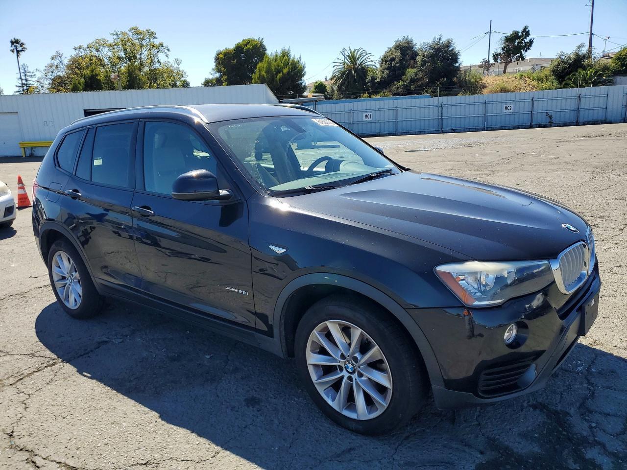 2016 BMW X3 xDrive28I - zdjęcie 4