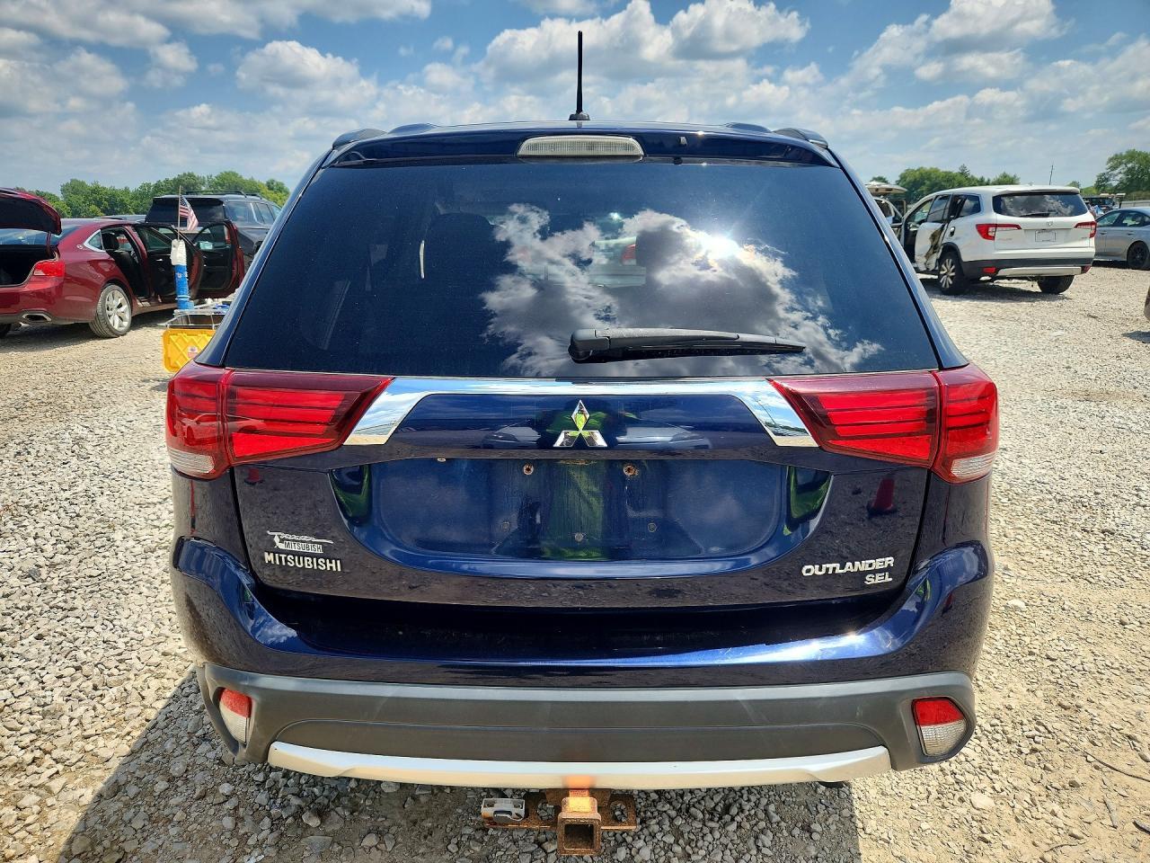 2016 Mitsubishi Outlander Se - zdjęcie 6