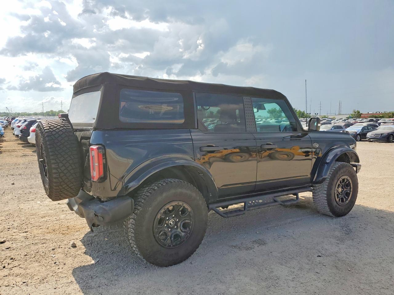 2022 Ford Bronco Base - zdjęcie 3