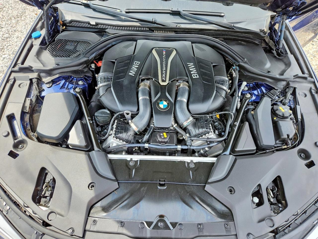2018 BMW Seria 5 M550i - zdjęcie 11