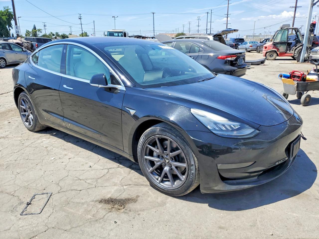 2018 Tesla Model 3 - zdjęcie 4
