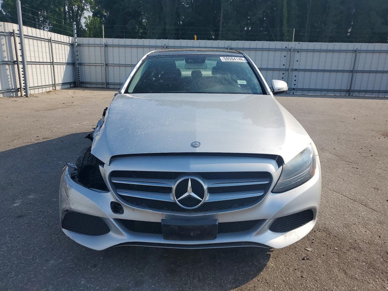 2017 Mercedes-Benz C 300 4Matic - zdjęcie 5