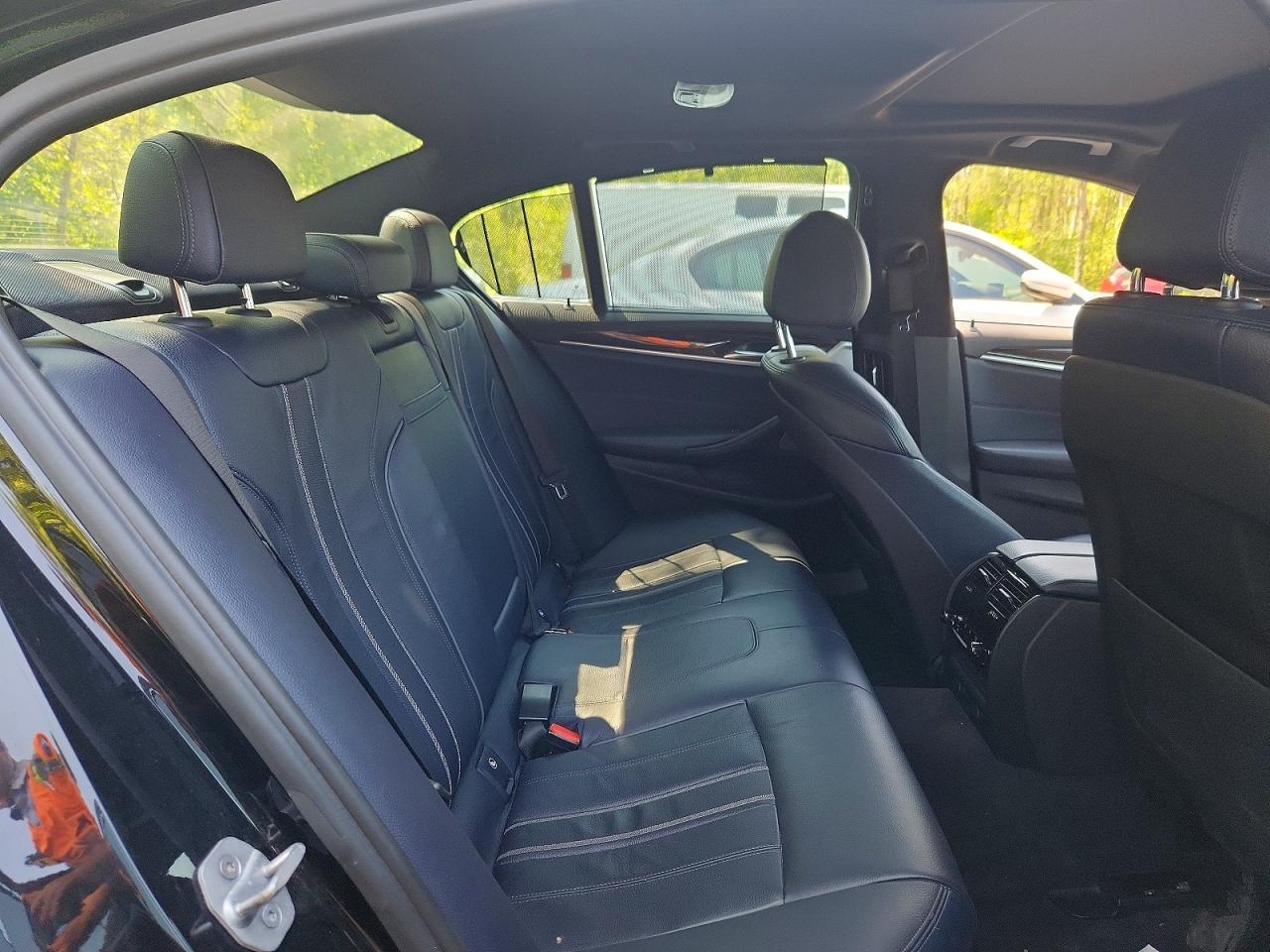 2017 BMW Seria 5 530i - zdjęcie 10