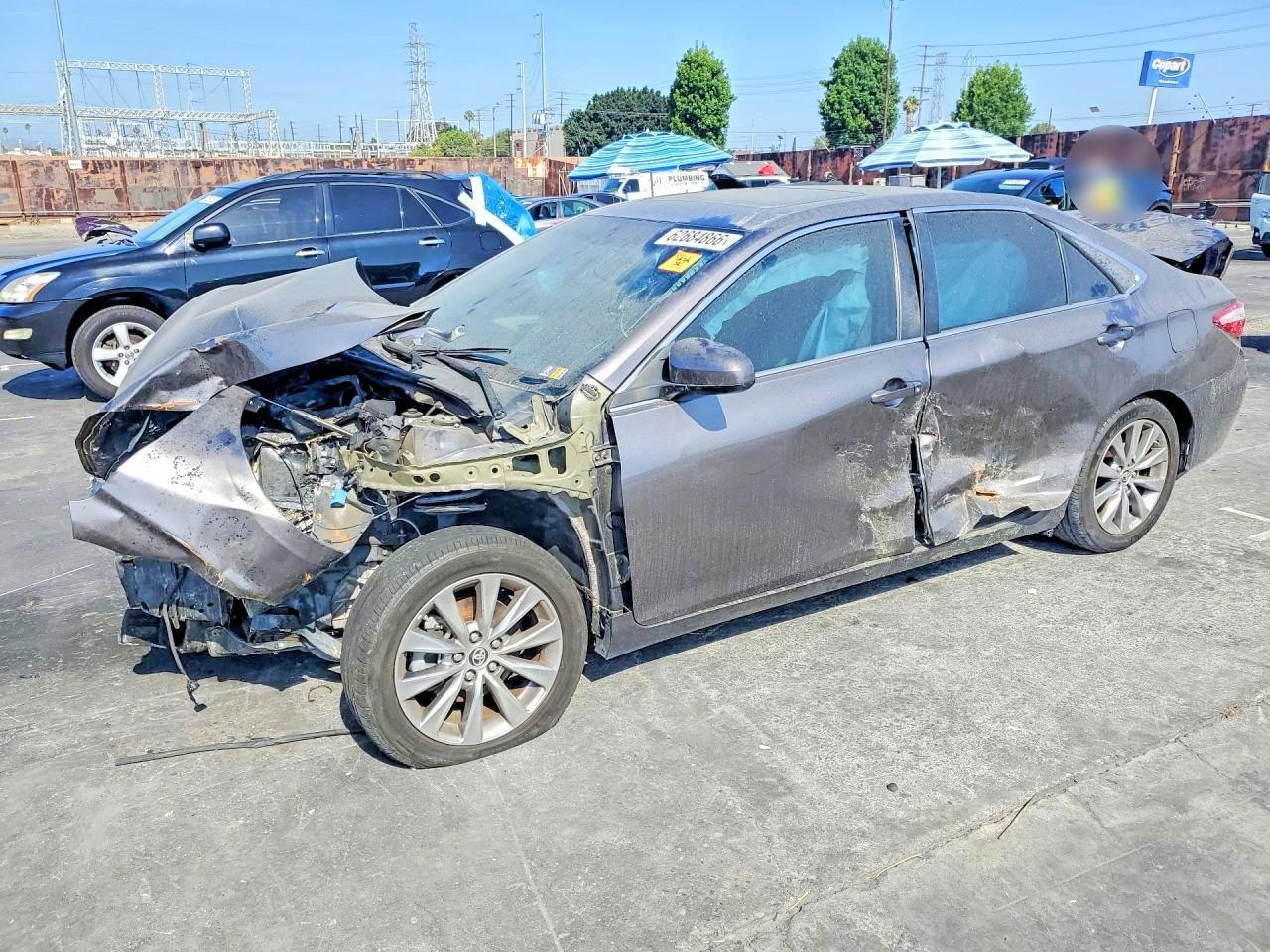 2015 Toyota Camry Xle - zdjęcie główne