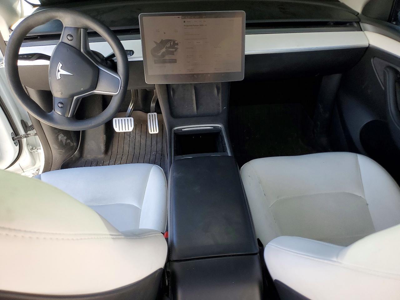 2023 Tesla Model Y - zdjęcie 8