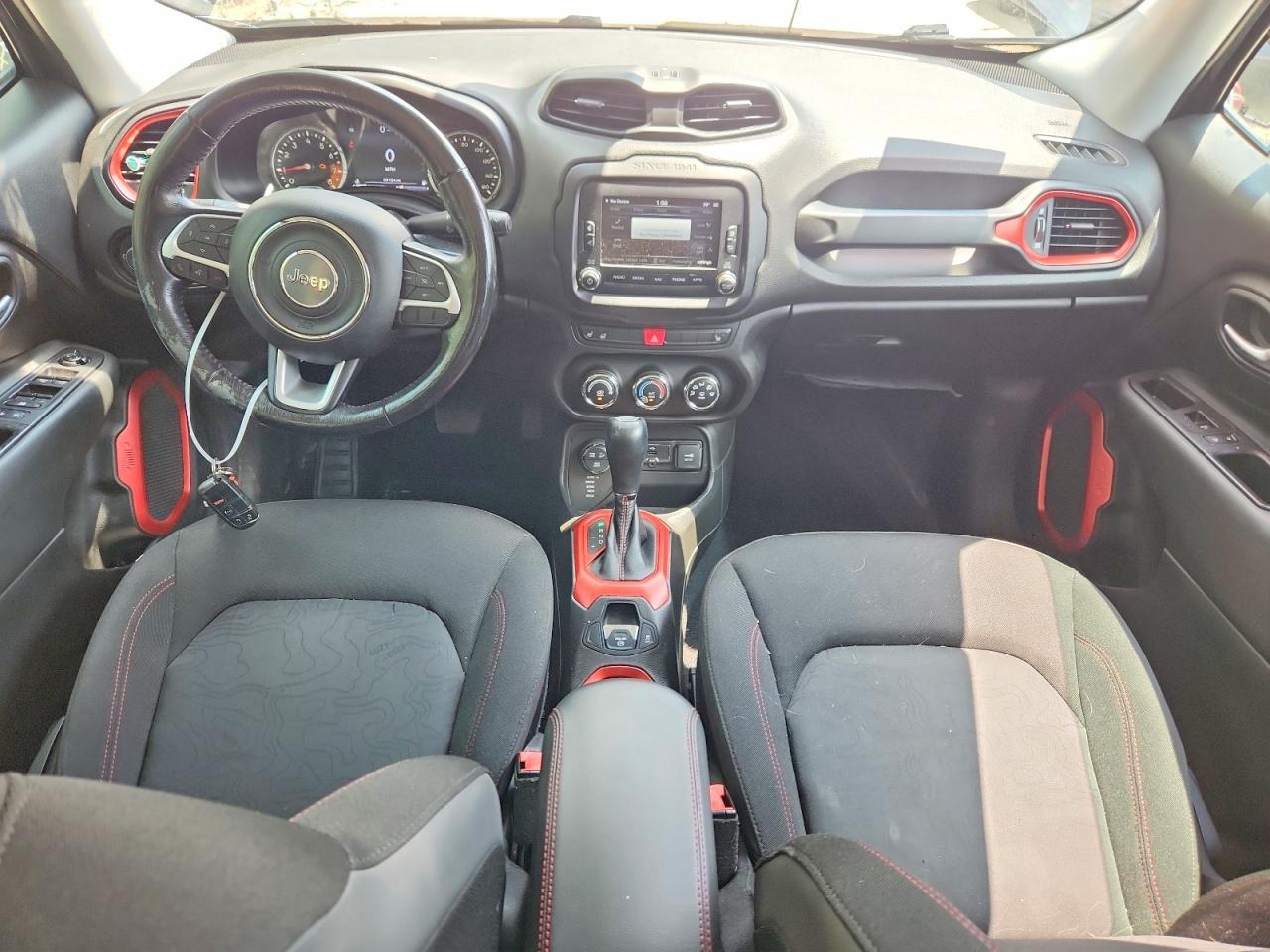 2017 Jeep Renegade Trailhawk - zdjęcie 8