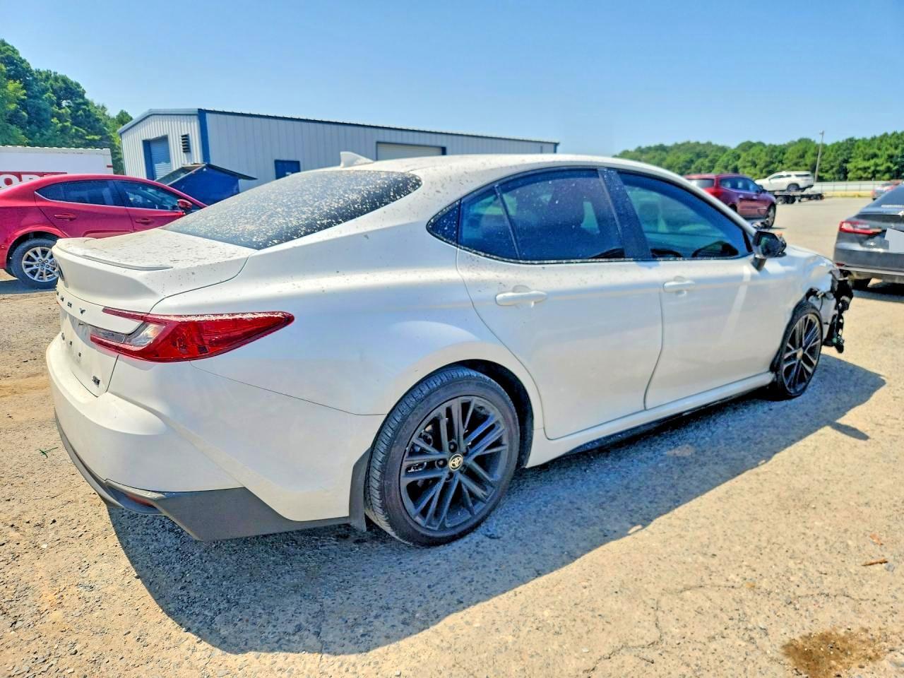 2026 Toyota Camry Se - zdjęcie 3