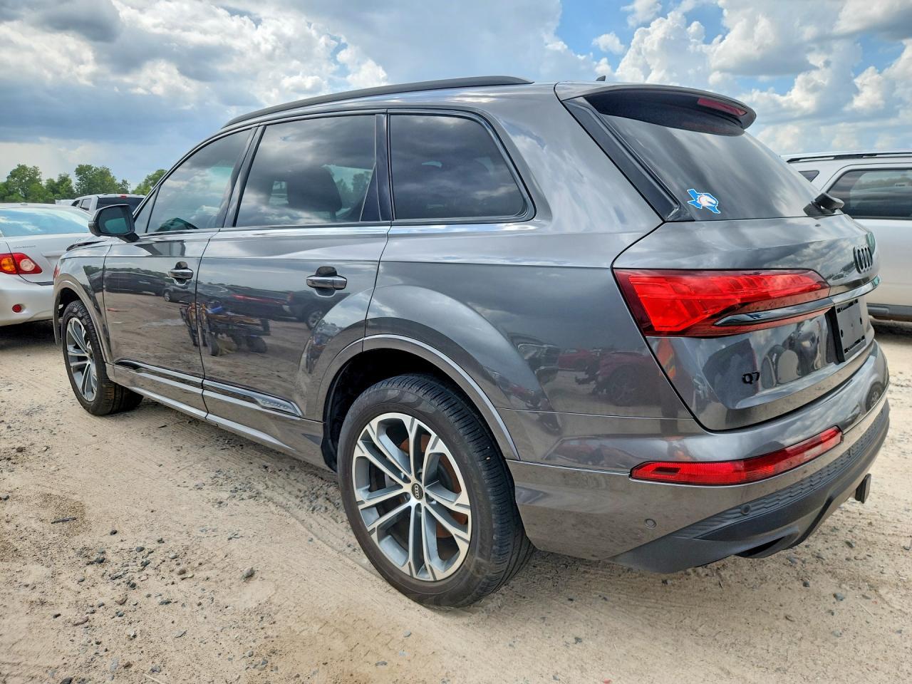 2025 Audi Q7 Premium Plus - zdjęcie 2