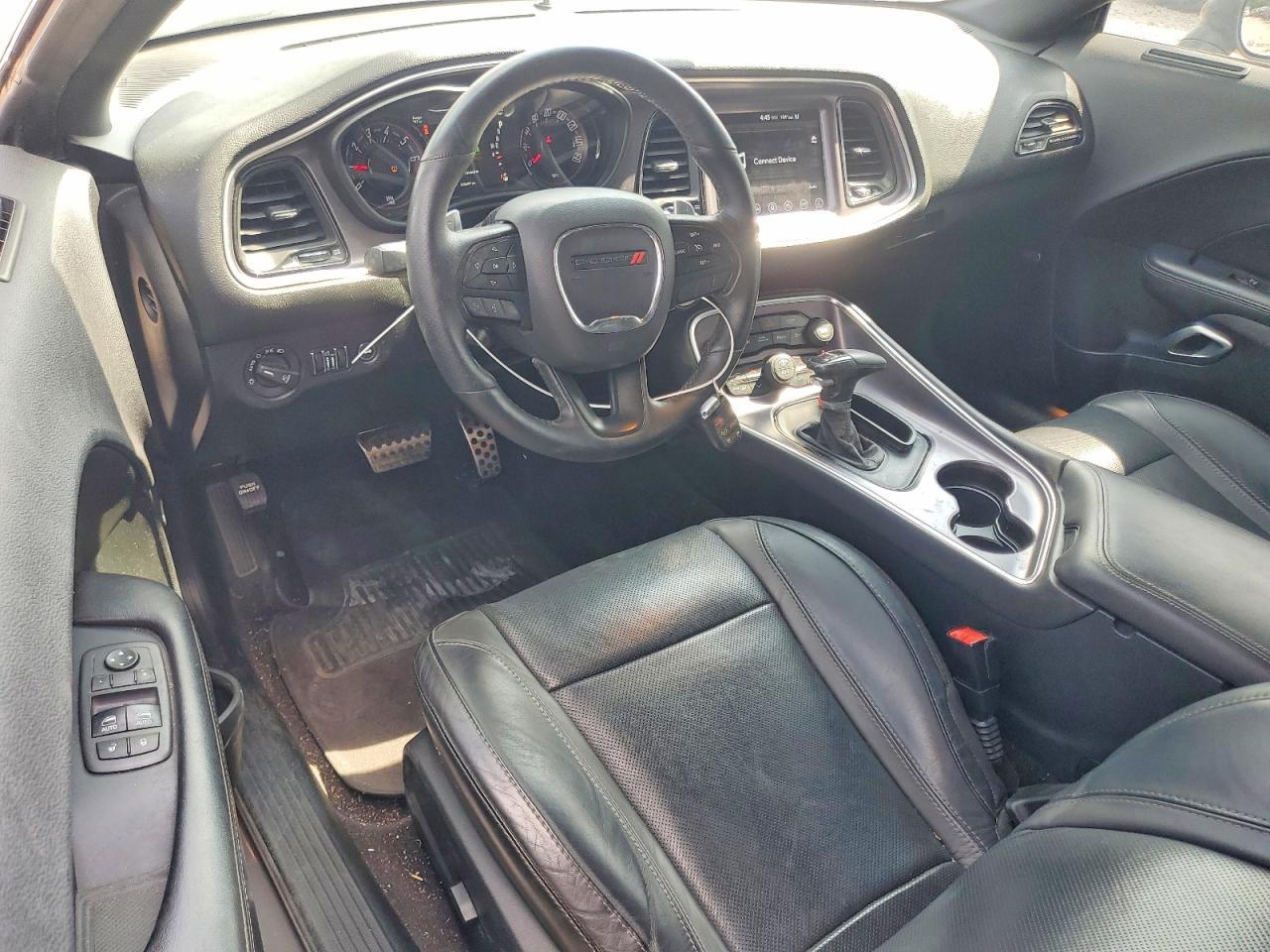 2017 Dodge Challenger Sxt - zdjęcie 8