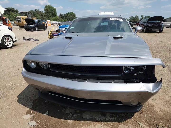 2014 Dodge Challenger Sxt - zdjęcie 13