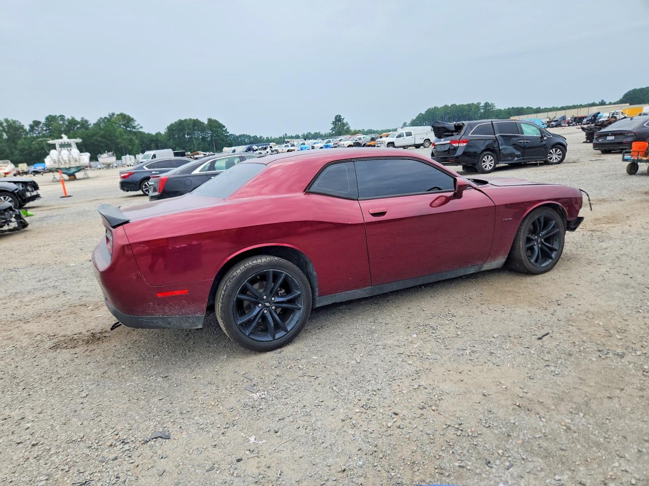 2018 Dodge Challenger R/T - zdjęcie 3