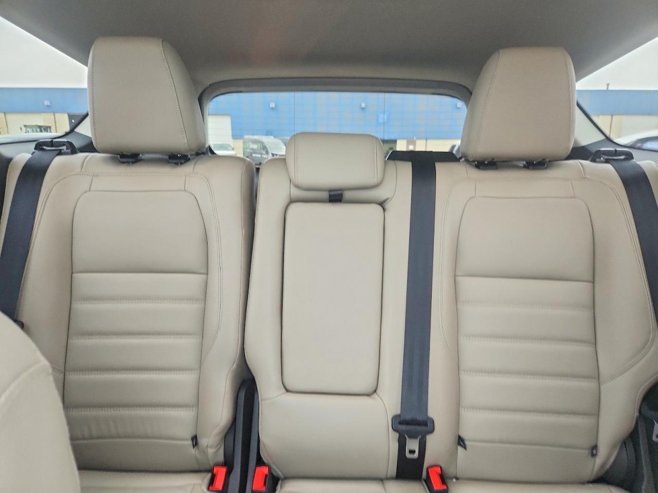 2019 Ford Escape Titanium - zdjęcie 10