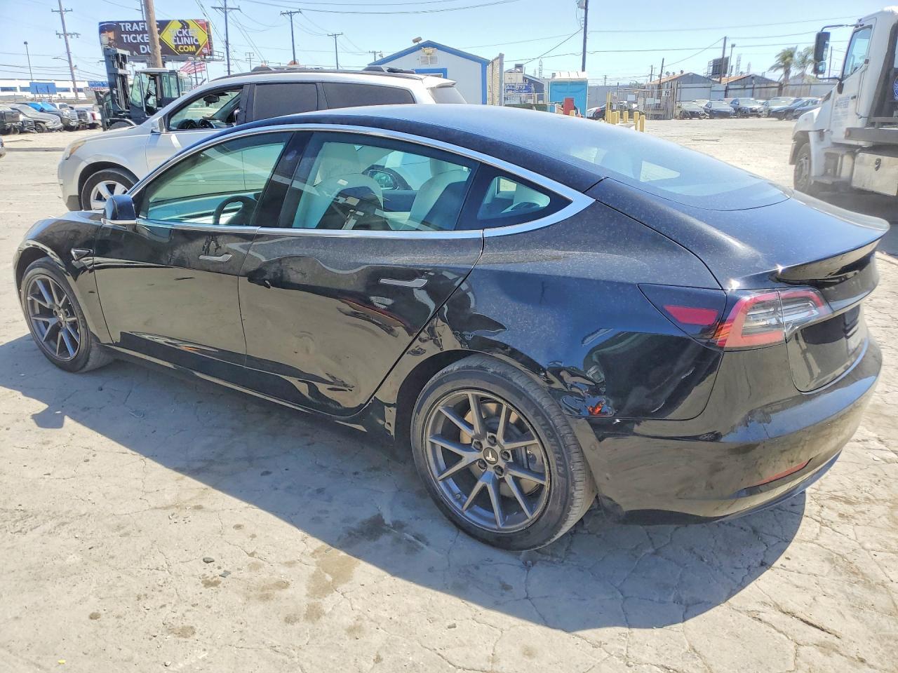 2018 Tesla Model 3 - zdjęcie 2