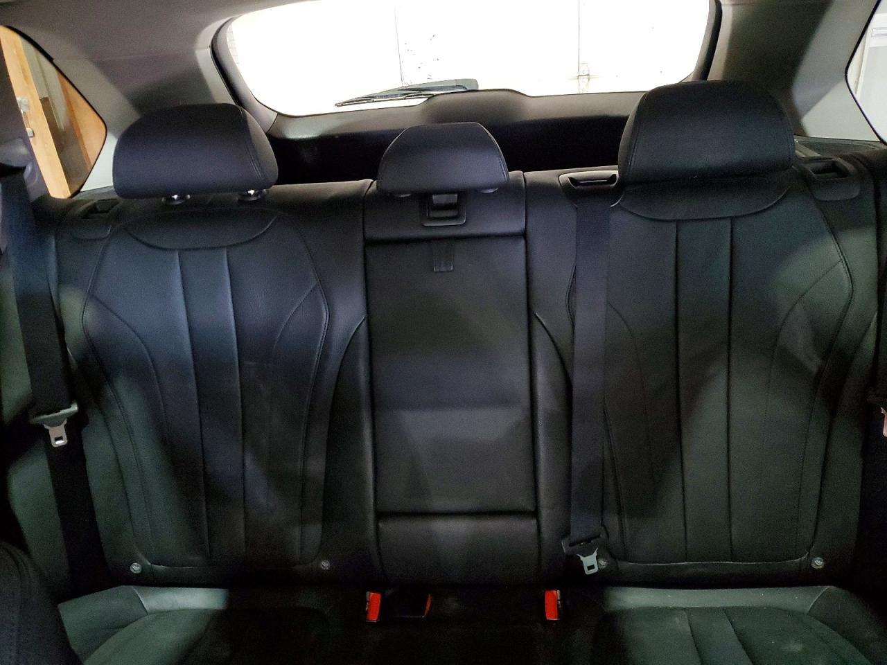 2016 BMW X5 xDrive35I - zdjęcie 10