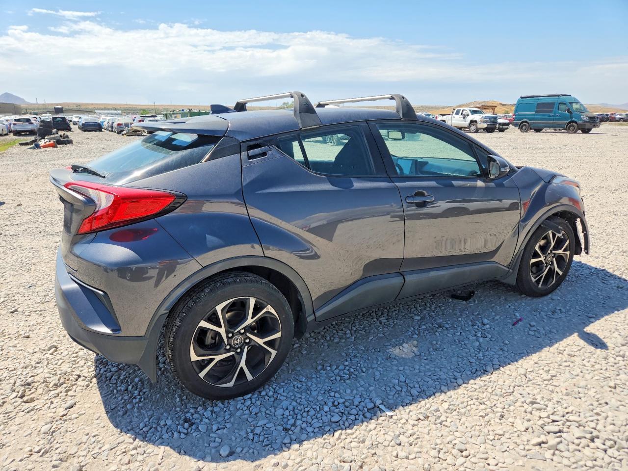 2018 Toyota C-Hr Xle Premium - zdjęcie 3