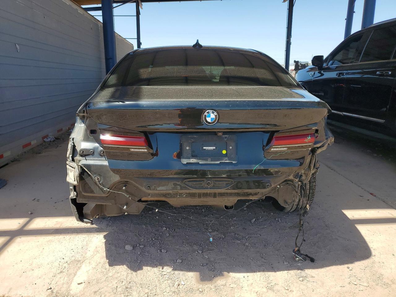 2022 BMW Seria 5 530i - zdjęcie 6
