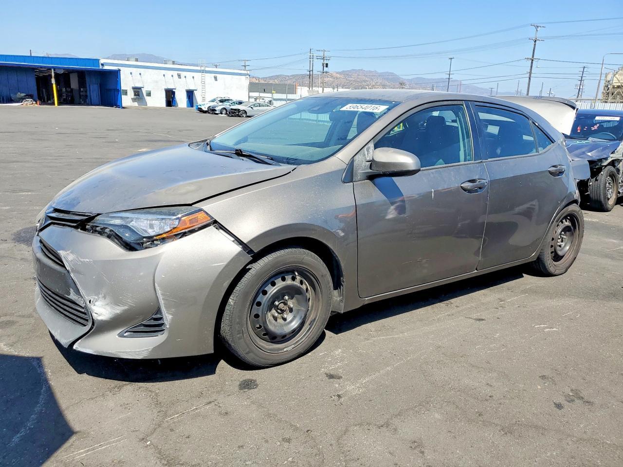 2018 Toyota Corolla Le - zdjęcie główne