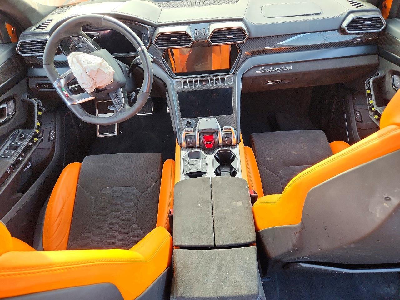 2022 Lamborghini Urus - zdjęcie 8