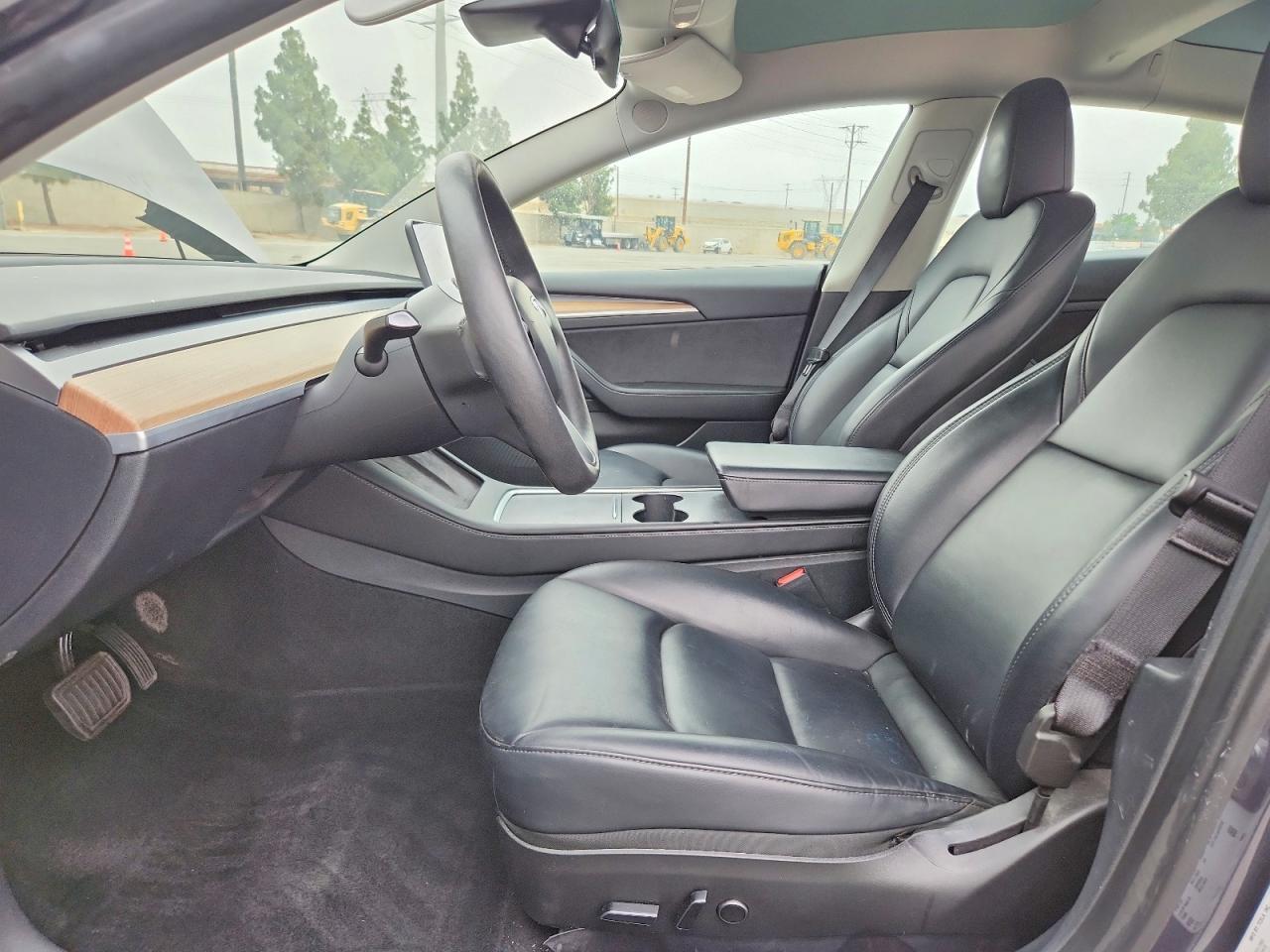 2023 Tesla Model 3 - zdjęcie 7