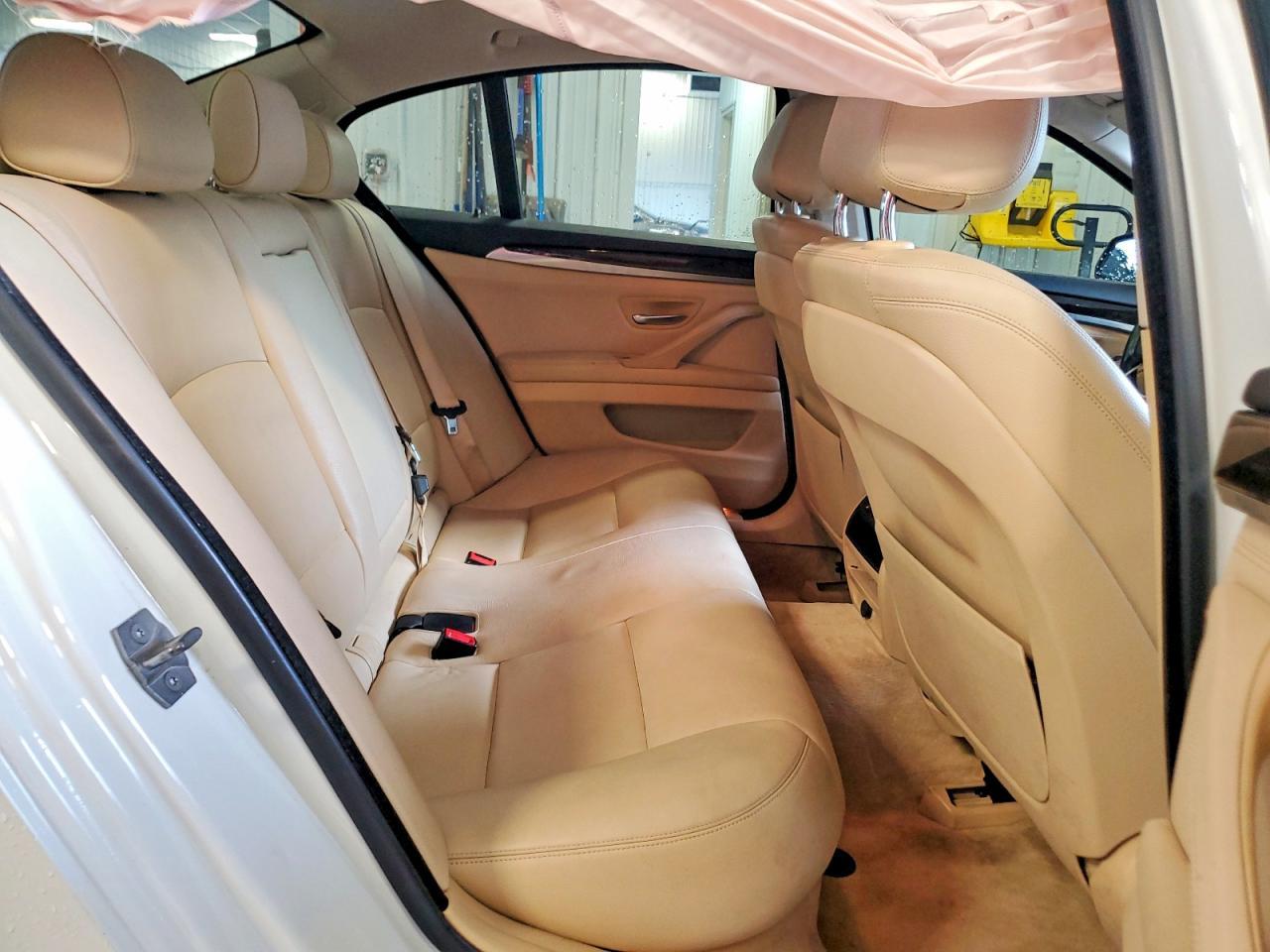 2015 BMW 528 Xi - zdjęcie 10