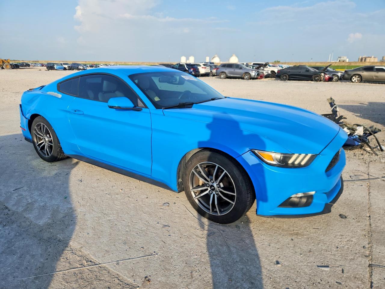 2017 Ford Mustang - zdjęcie 4