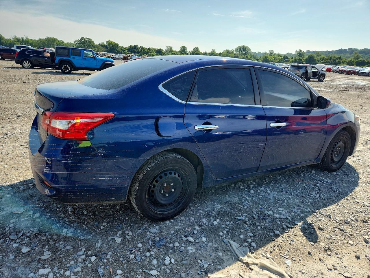 2019 Nissan Sentra S - zdjęcie 3