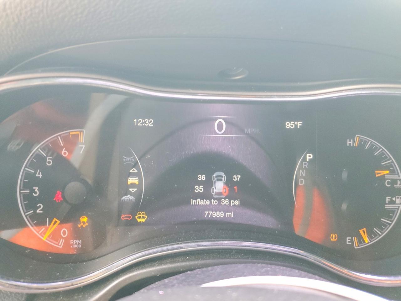 2020 Jeep Grand Cherokee Limited - zdjęcie 9
