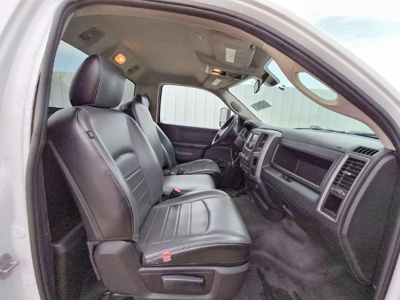 2022 Ram 1500 Classic Tradesman - zdjęcie 10
