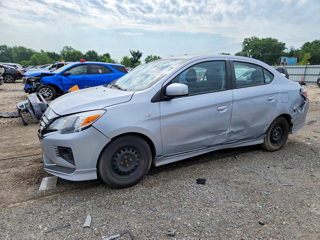 2022 Mitsubishi Mirage G4 Es - zdjęcie główne