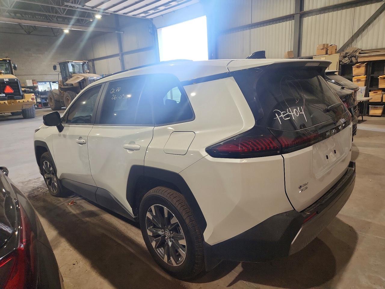 2026 Toyota Rav4 Le - zdjęcie 2