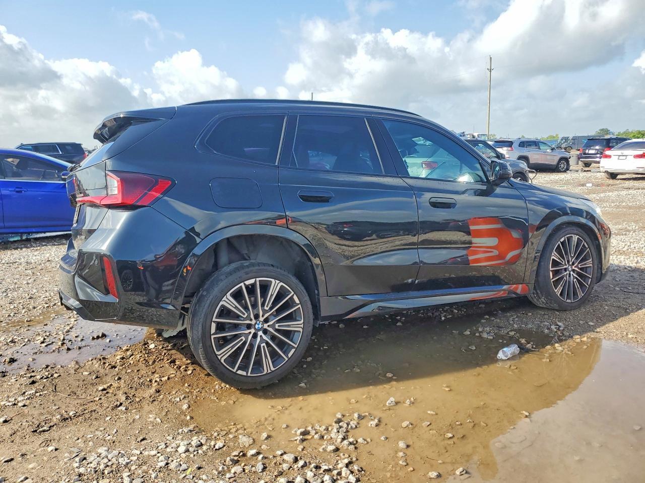 2025 BMW X1 xDrive28I - zdjęcie 3