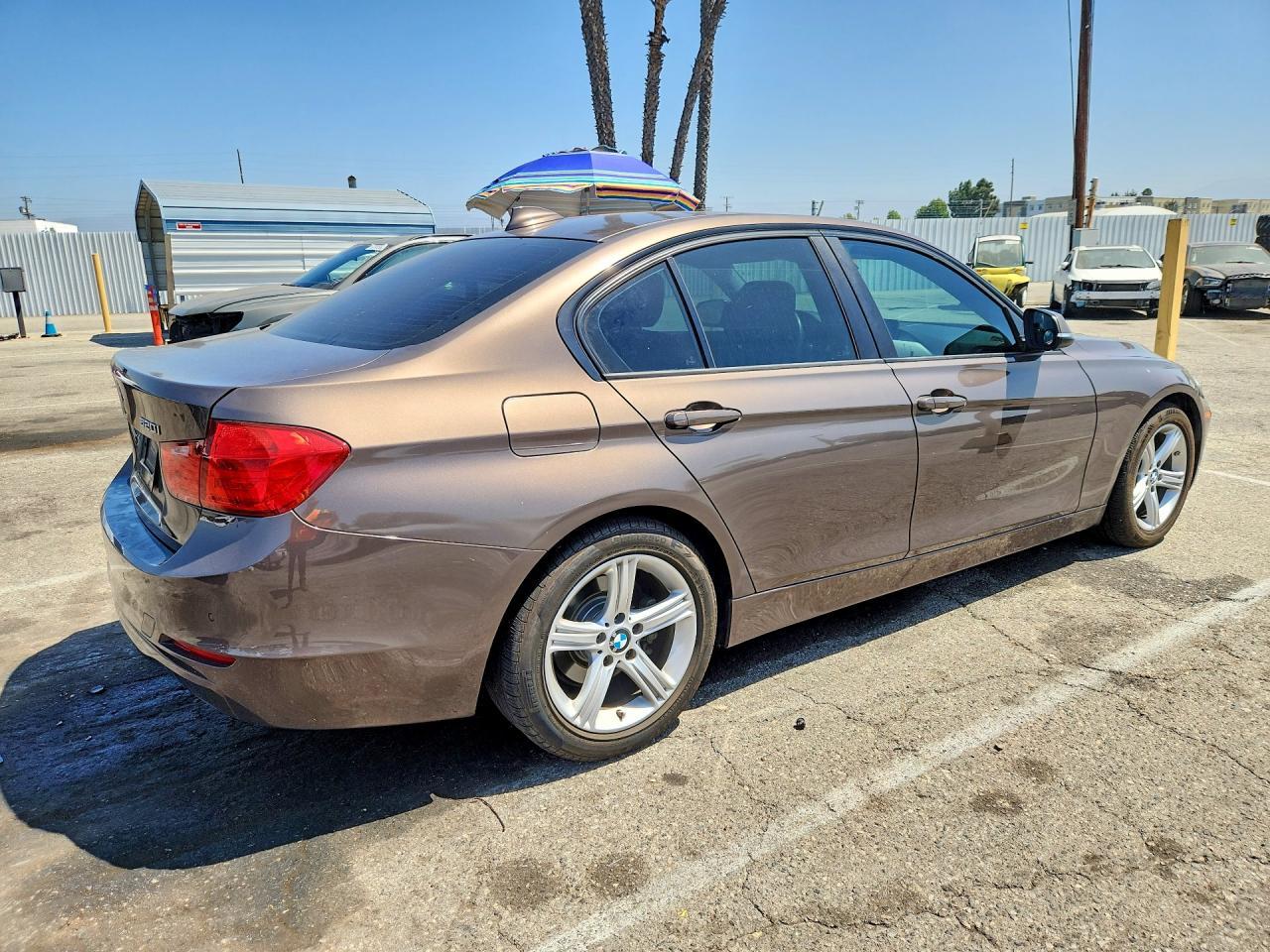 2014 BMW 320 I - zdjęcie 3
