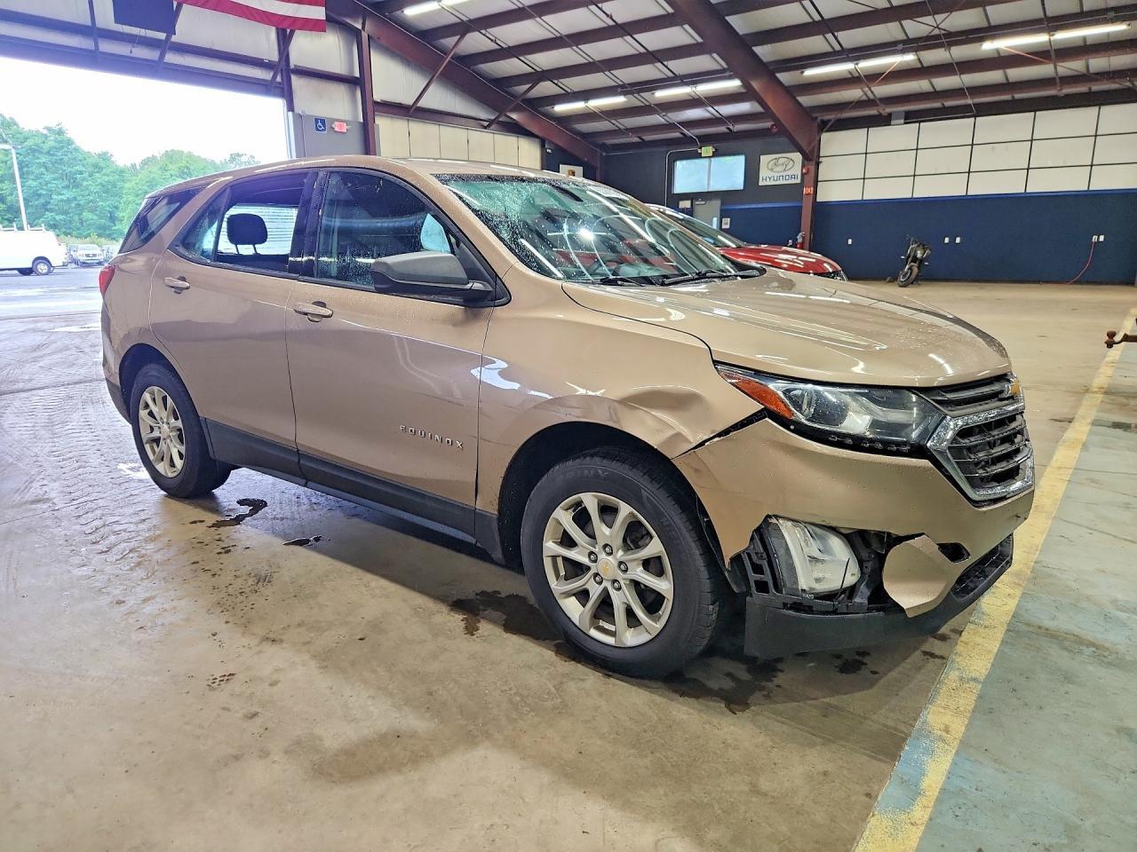 2018 Chevrolet Equinox Ls - zdjęcie 4