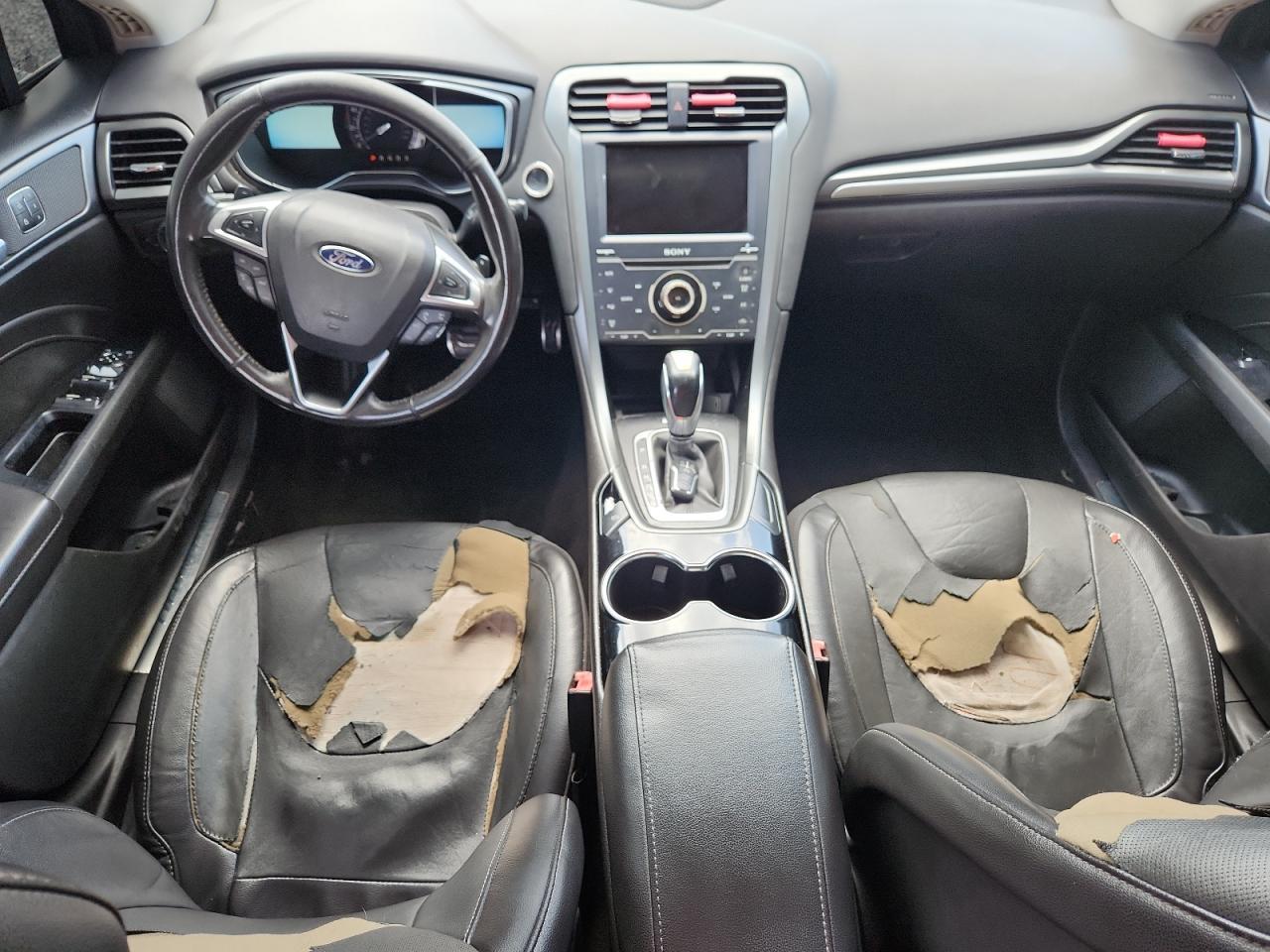 2014 Ford Fusion Titanium - zdjęcie 8