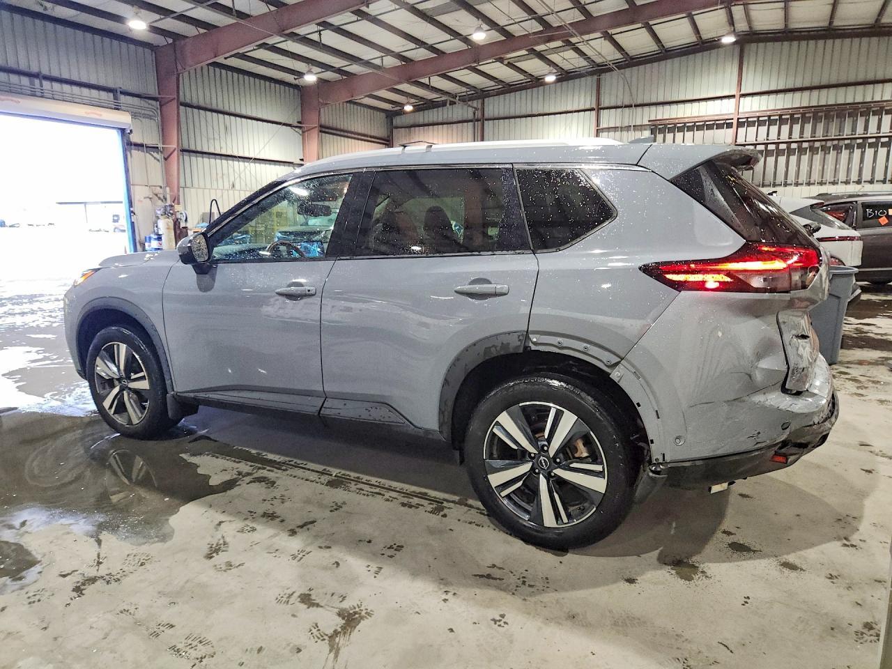 2024 Nissan Rogue Sl - zdjęcie 2