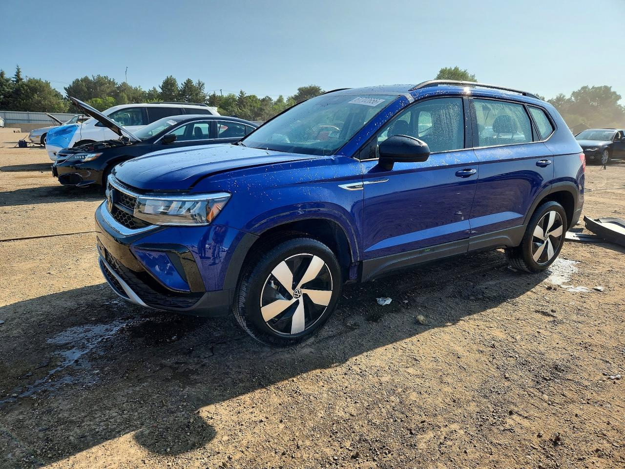 2023 Volkswagen Taos S - zdjęcie główne