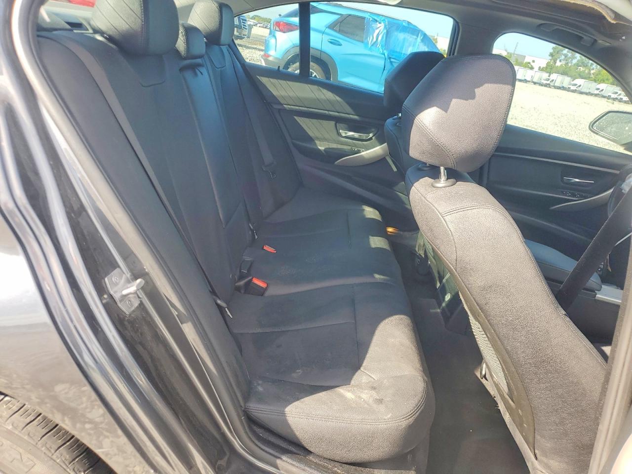 2018 BMW 320 I - zdjęcie 10