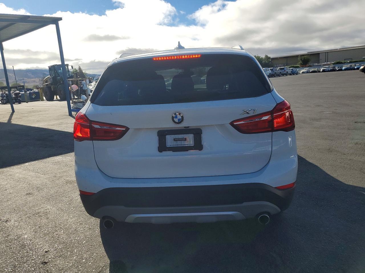 2017 BMW X1 xDrive28I - zdjęcie 6