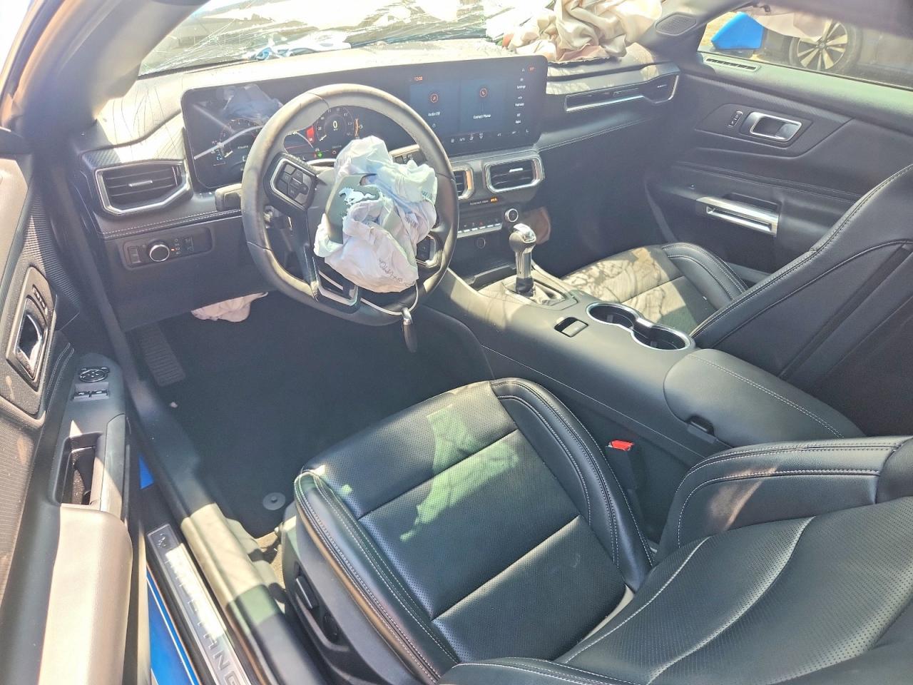 2024 Ford Mustang - zdjęcie 8