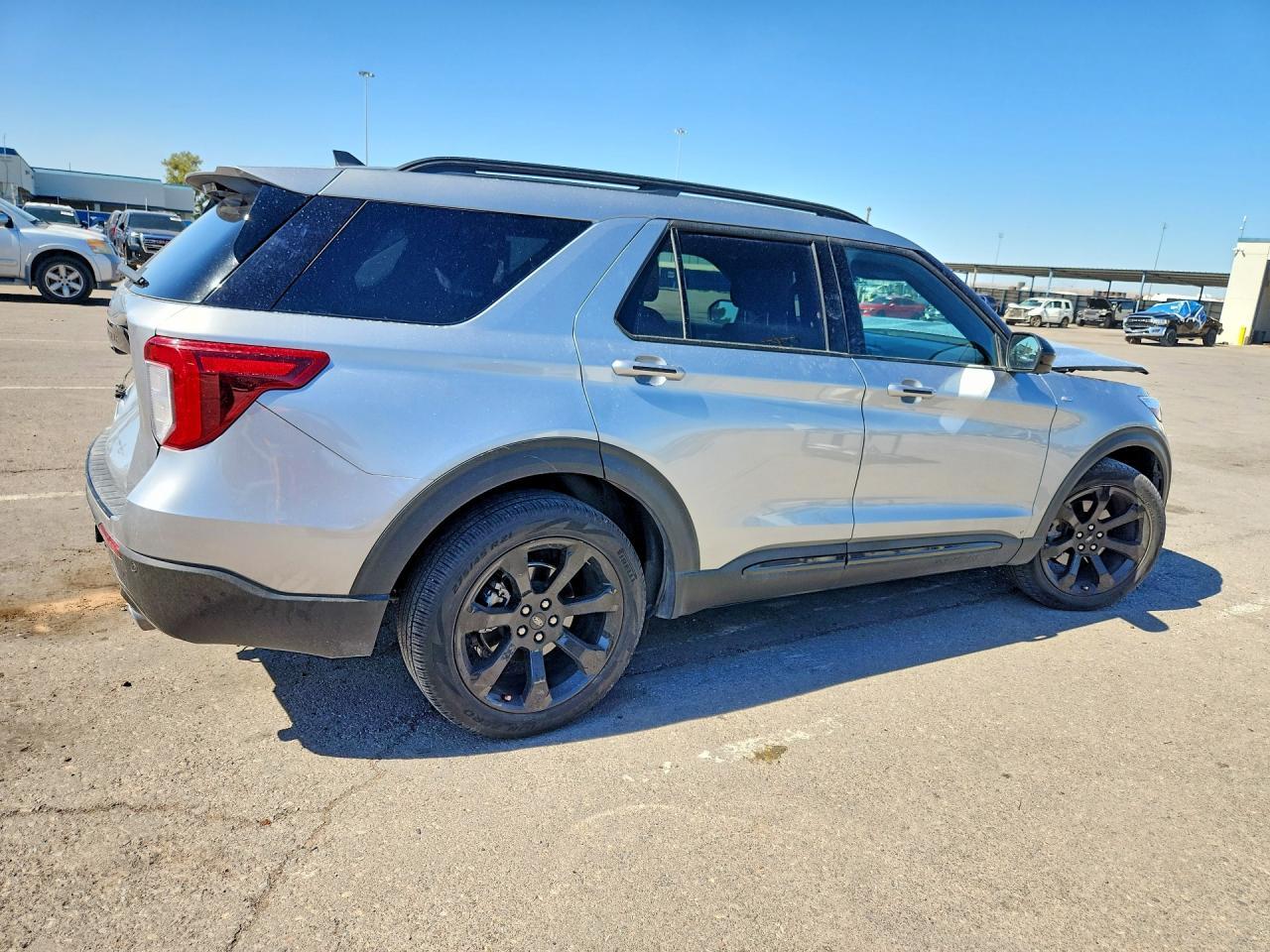 2023 Ford Explorer St-Line - zdjęcie 3