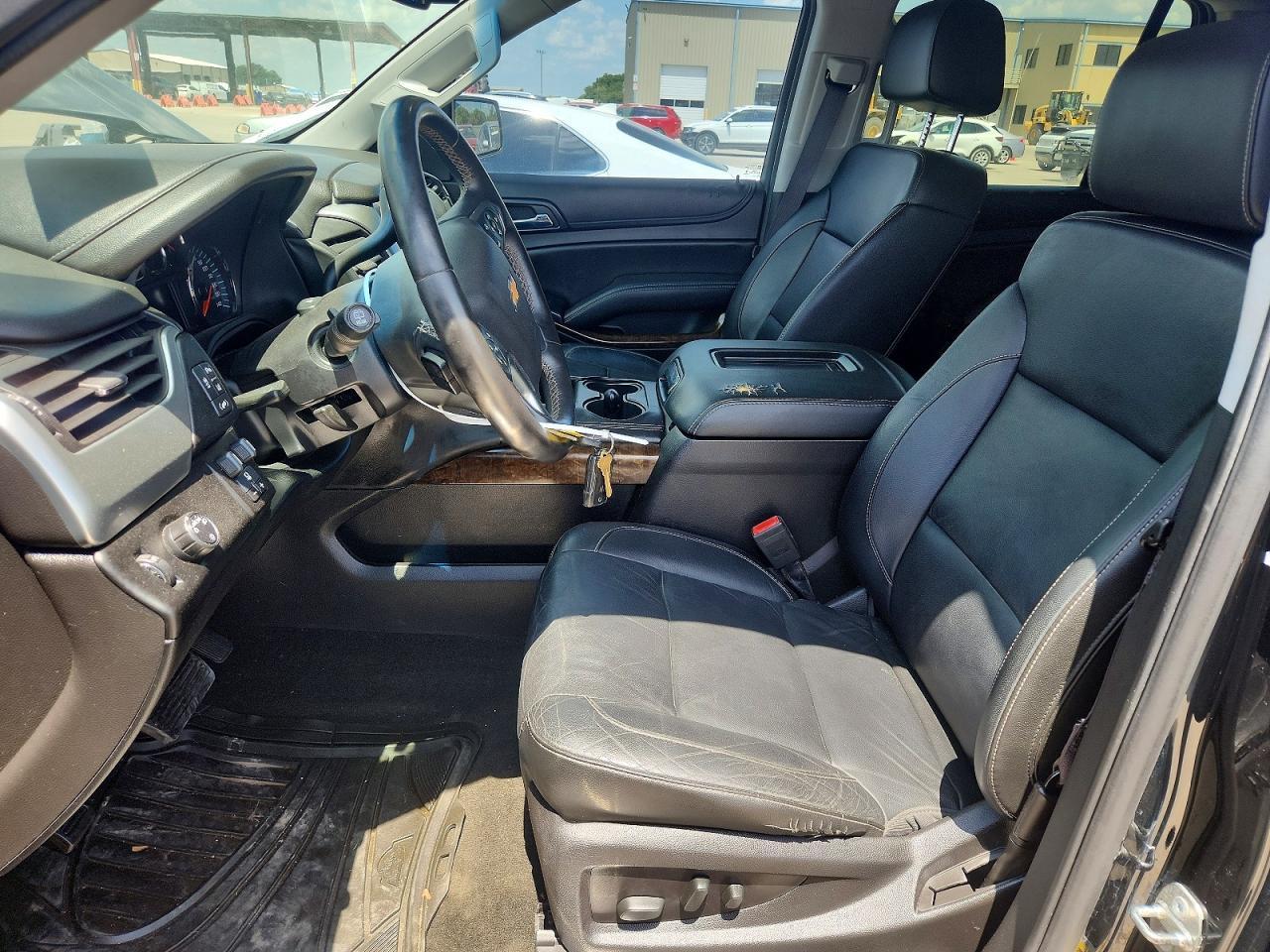 2015 Chevrolet Tahoe C1500 Lt - zdjęcie 7