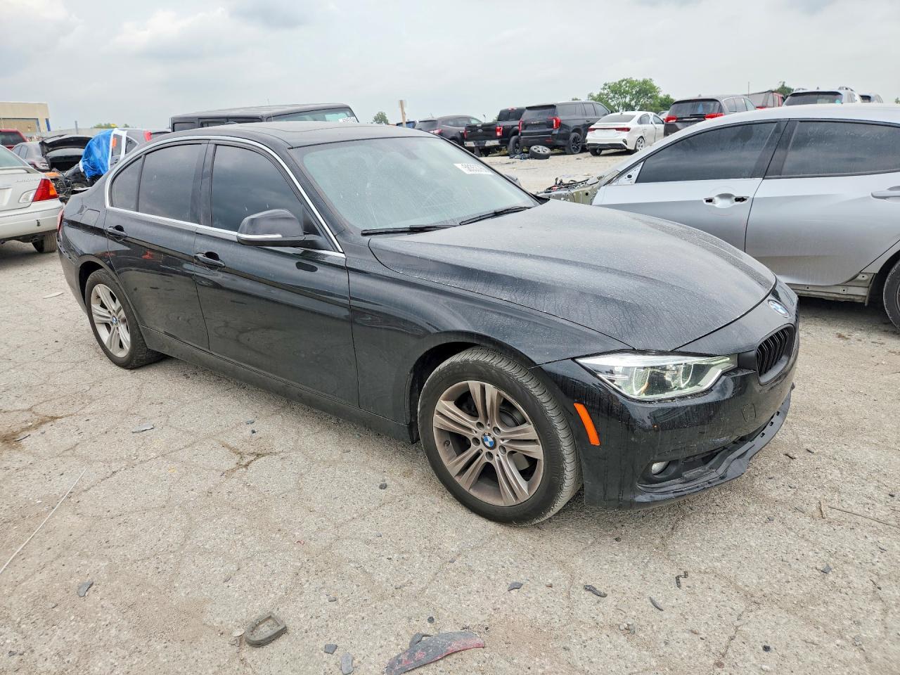 2018 BMW Seria 3 330i - zdjęcie 4