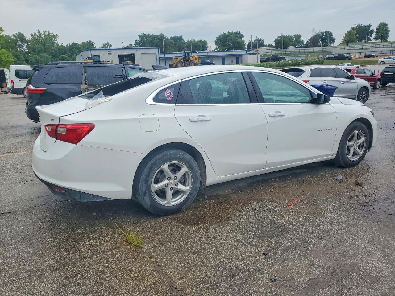 2016 Chevrolet Malibu Ls - zdjęcie 3
