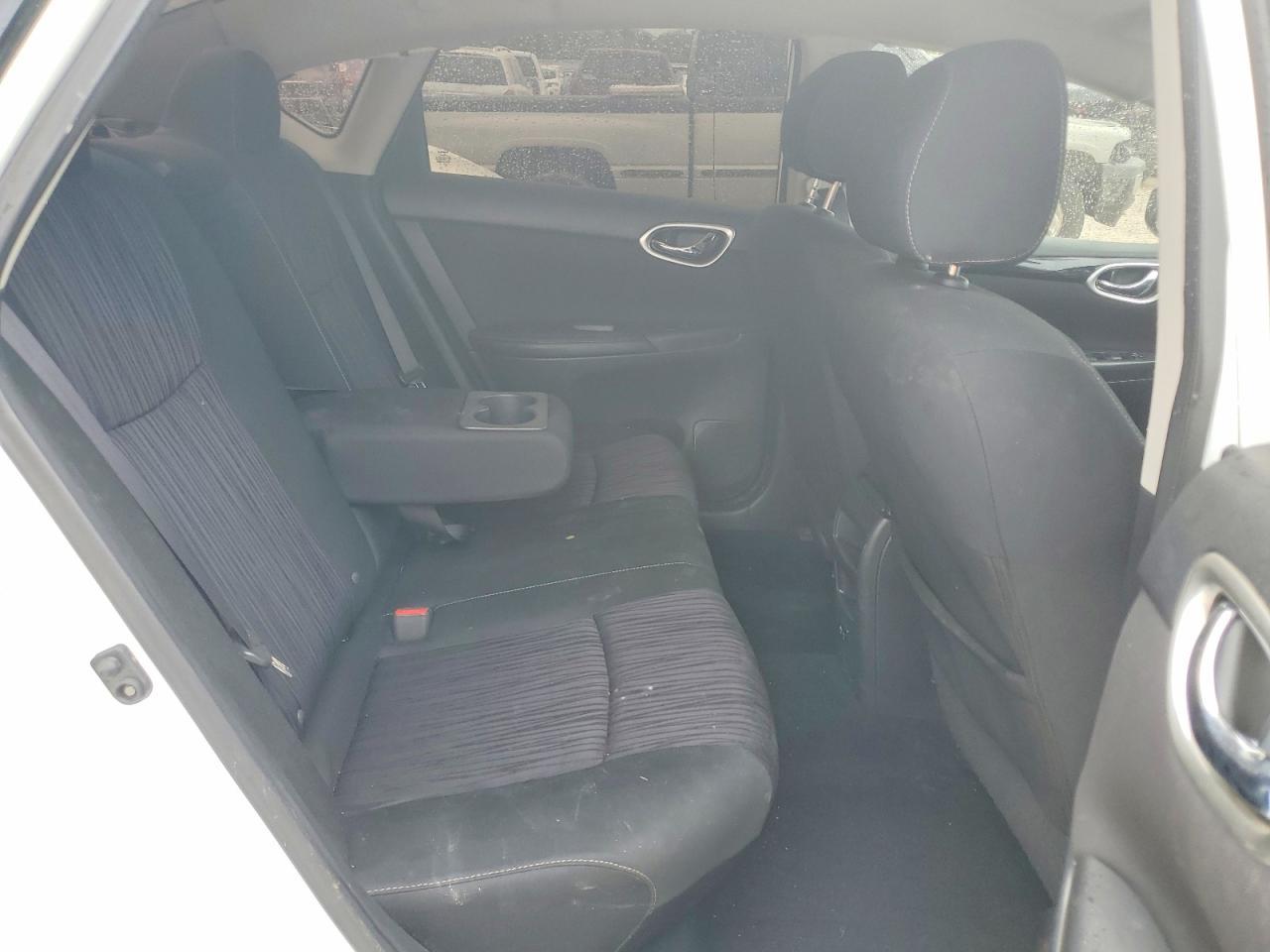 2019 Nissan Sentra Sv - zdjęcie 10
