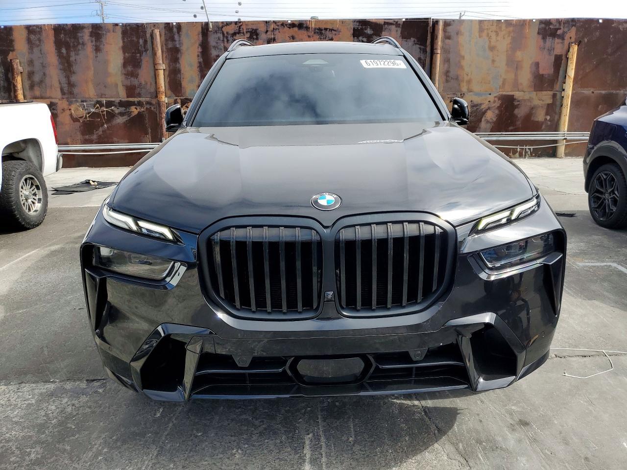 2024 BMW X7 xDrive40I - zdjęcie 5
