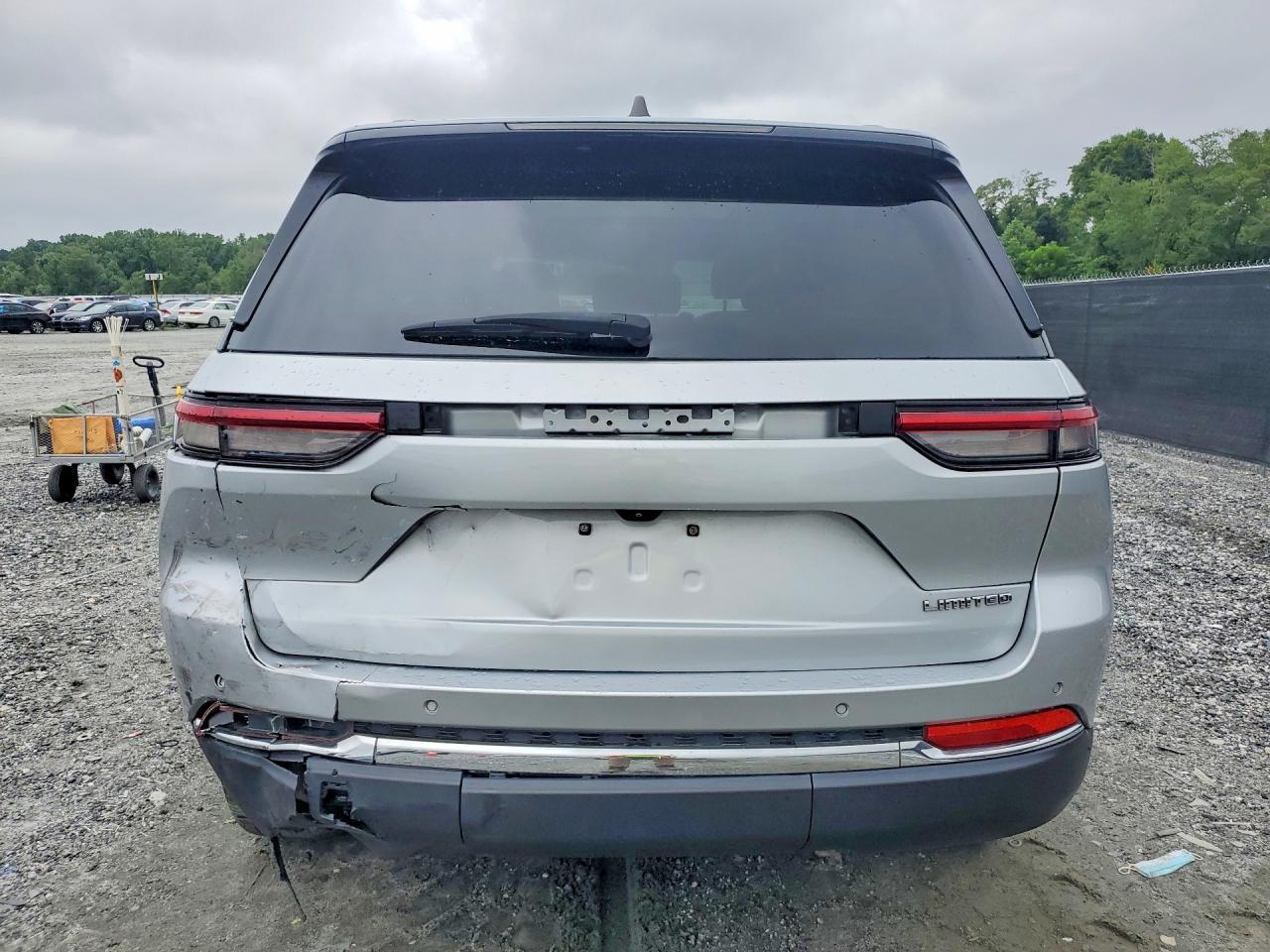 2022 Jeep Grand Cherokee Limited - zdjęcie 6