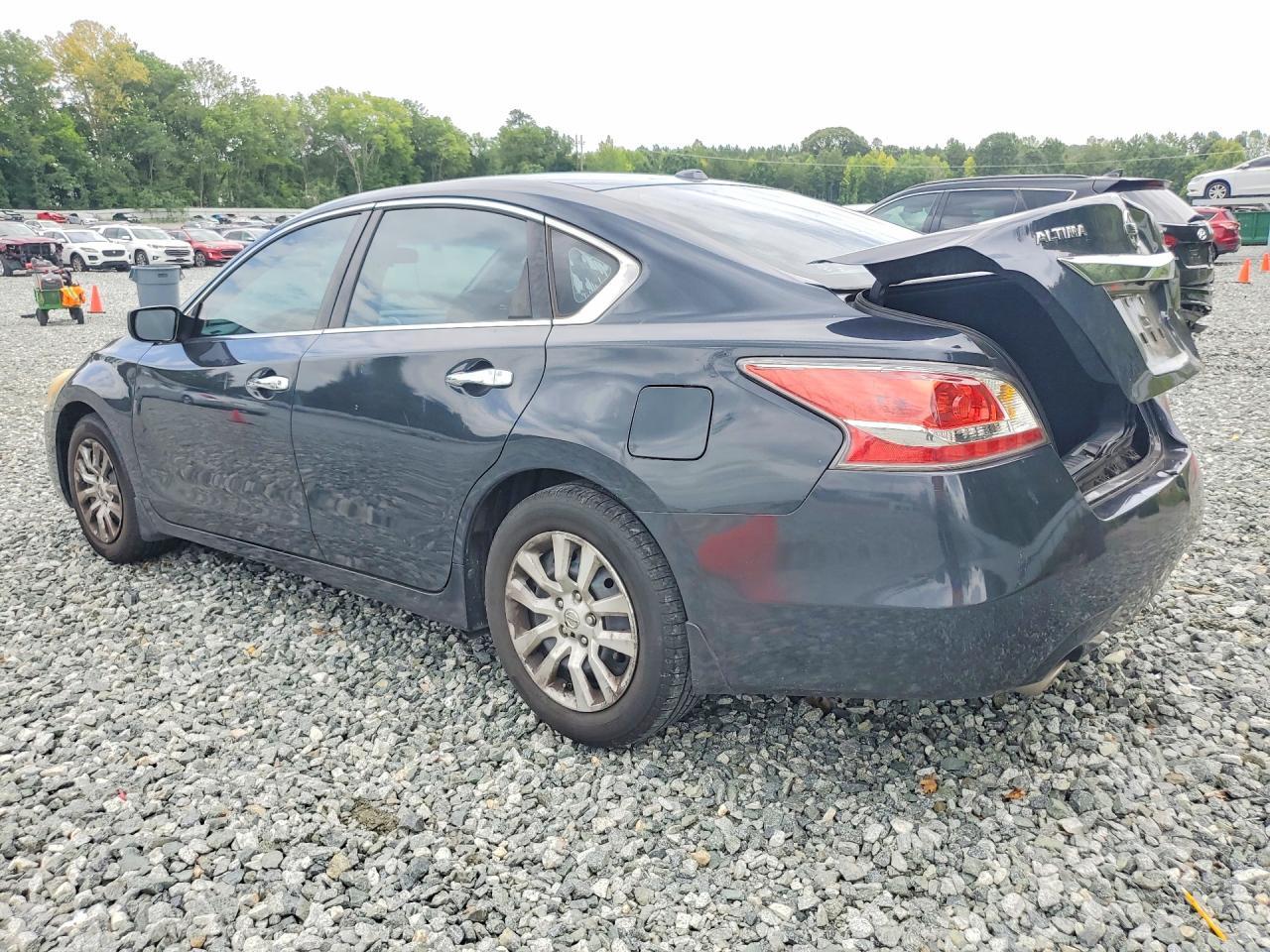 2015 Nissan Altima 2.5 S - zdjęcie 2