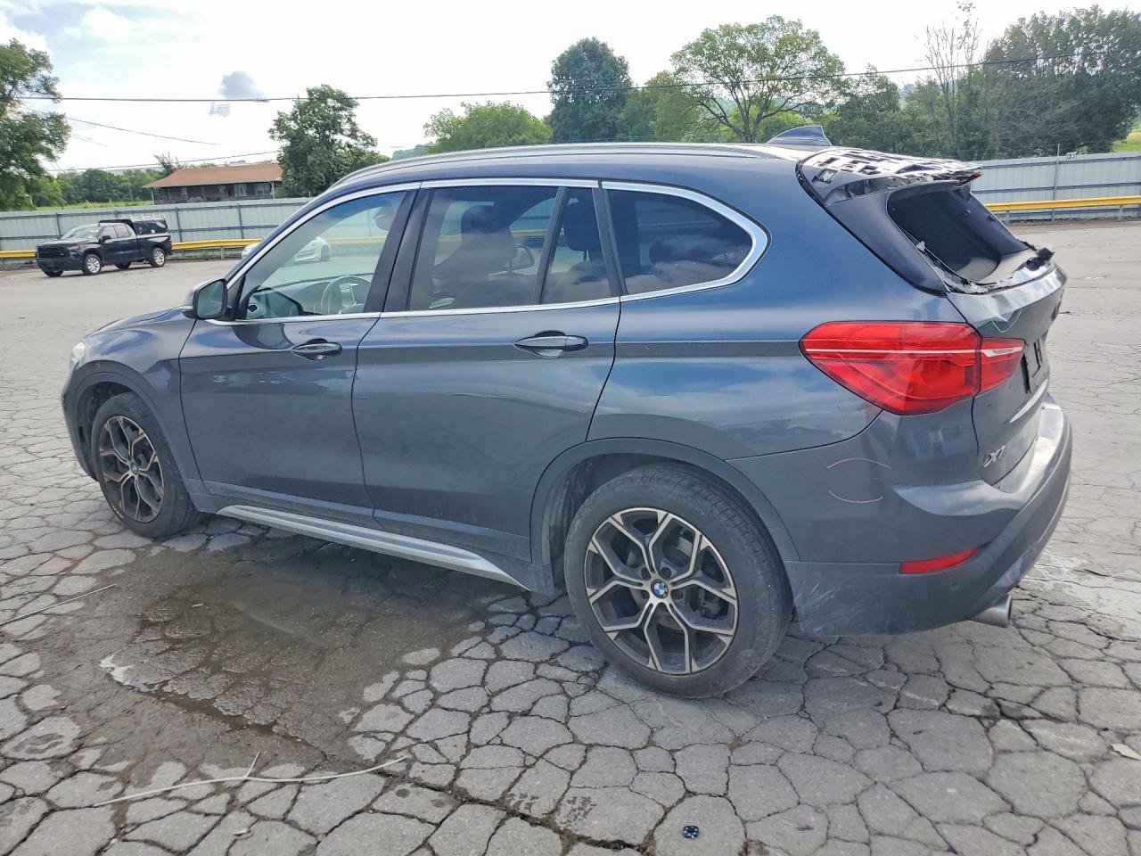2020 BMW X1 xDrive28I - zdjęcie 2